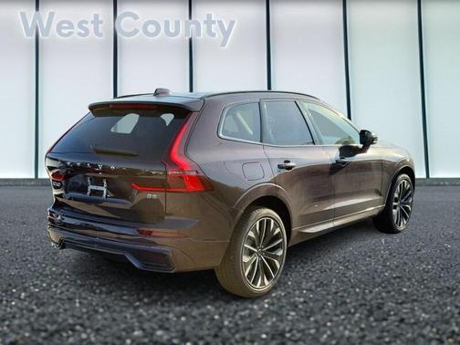 2026 Volvo XC60 B5 Ultra