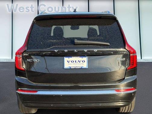 2025 Volvo XC90 B6 Plus 7-Seater