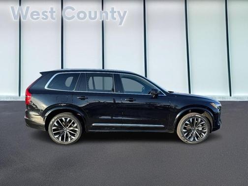2025 Volvo XC90 B6 Plus 7-Seater