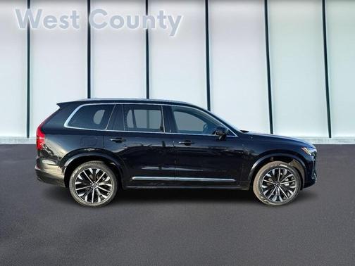 2025 Volvo XC90 B6 Plus 7-Seater