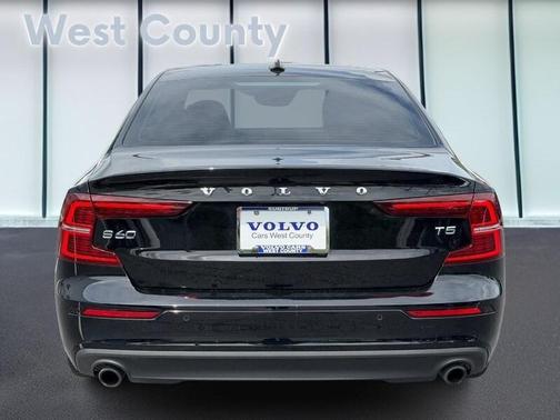 Black Stone 2020 Volvo S60 T5 Momentum