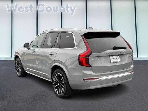 2025 Volvo XC90 B6 Plus 7-Seater