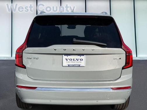 2025 Volvo XC90 B6 Plus 7-Seater