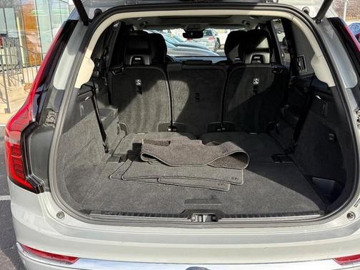 2025 Volvo XC90 B6 Plus 7-Seater