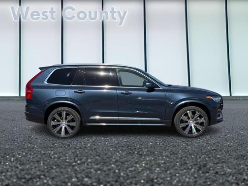 2025 Volvo XC90 Plug-In Hybrid T8 AWD Plus 7-Seater