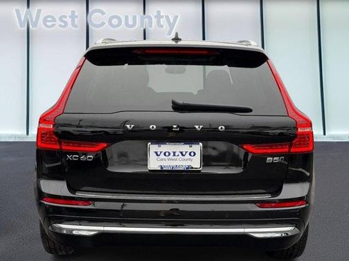 2023 Volvo XC60 B5 Plus Bright Theme