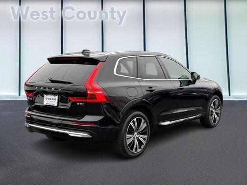 2023 Volvo XC60 B5 Plus Bright Theme