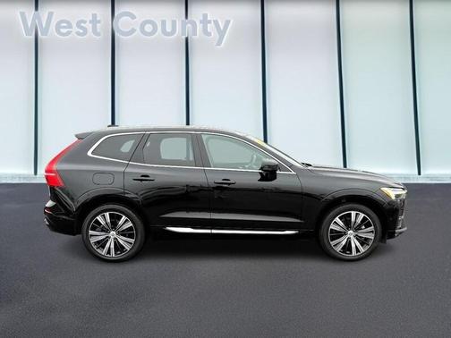 2023 Volvo XC60 B5 Plus Bright Theme