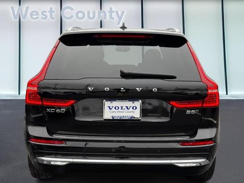 2023 Volvo XC60 B5 Plus Bright Theme