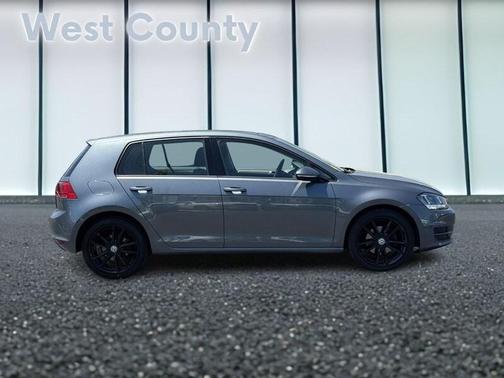 2016 Volkswagen Golf TSI S 4-Door