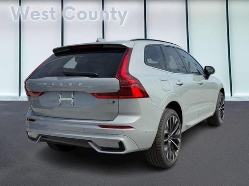 2026 Volvo XC60 B5 Ultra