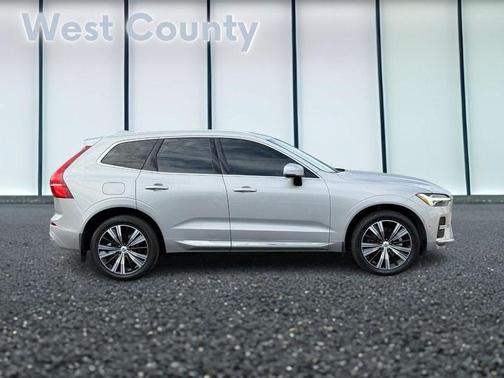 2022 Volvo XC60 B5 Inscription