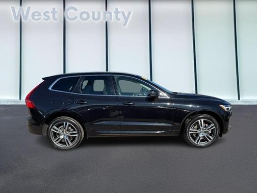 2020 Volvo XC60 T6 Momentum
