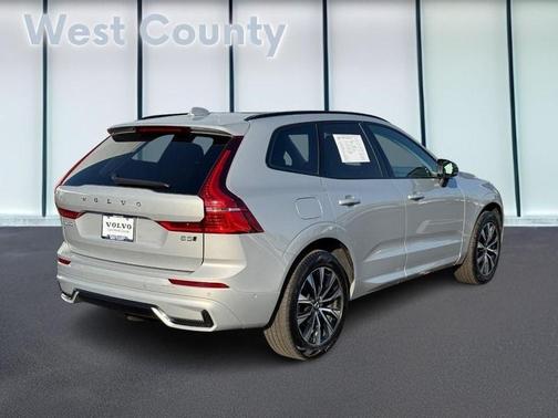 2025 Volvo XC60 B5 Plus