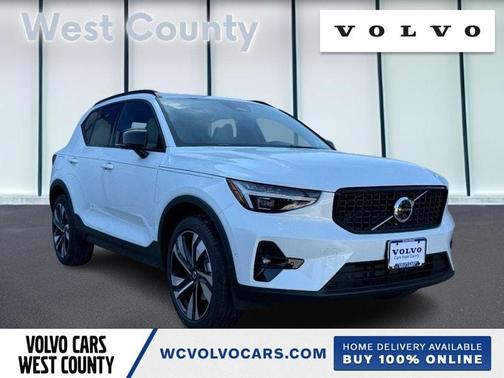 2026 Volvo XC40 B5 Ultra
