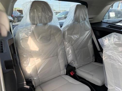 2026 Volvo XC90 B6 Ultra 7-Seater
