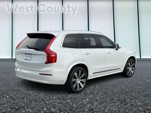 2024 Volvo XC90 Recharge Plug-In Hybrid T8 Ultimate Bright Theme 7-Seater