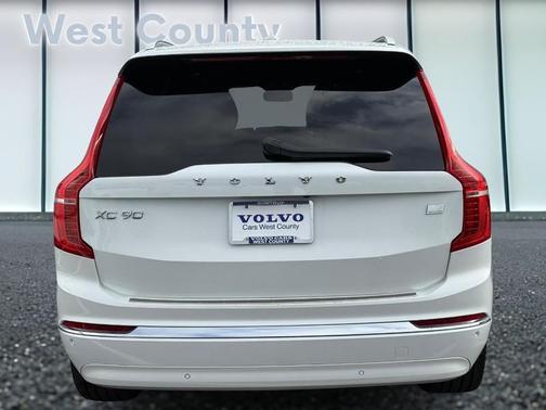 2024 Volvo XC90 Recharge Plug-In Hybrid T8 Ultimate Bright Theme 7-Seater