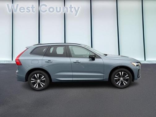 Gray Metallic 2024 Volvo XC60 B5 Core Dark Theme