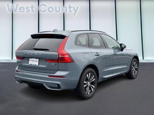 Gray Metallic 2024 Volvo XC60 B5 Core Dark Theme