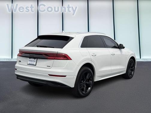 Carrara White 2022 Audi Q8 55 Premium