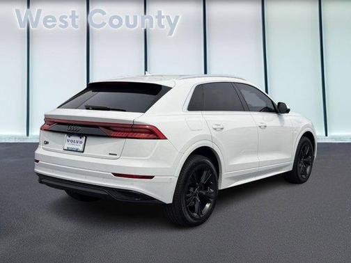 Carrara White 2022 Audi Q8 55 Premium