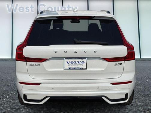 2025 Volvo XC60 B5 Plus