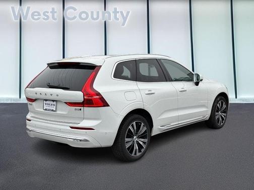 2023 Volvo XC60 B5 Plus Bright Theme