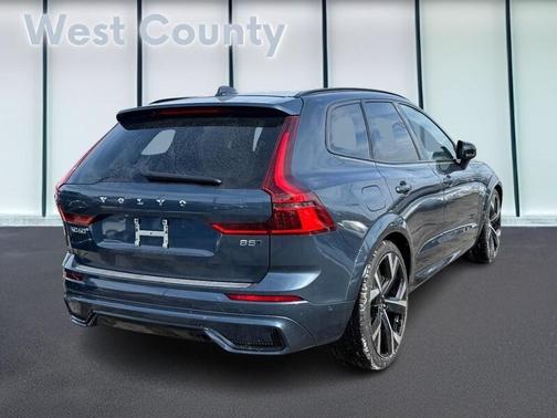 2026 Volvo XC60 B5 Ultra