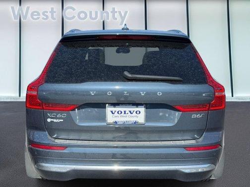 2023 Volvo XC60 B6 Ultimate Bright Theme