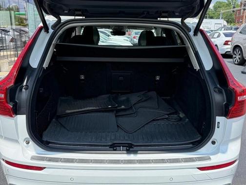 2022 Volvo XC60 Recharge Plug-In Hybrid EAWD INSCRIPTION