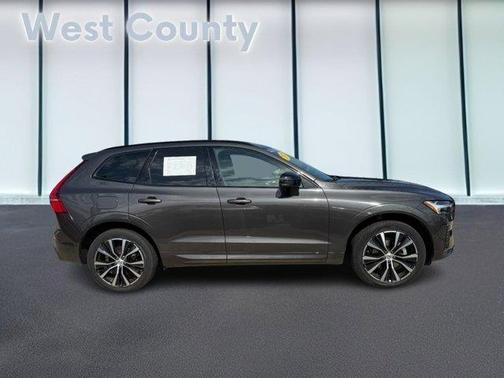 2025 Volvo XC60 B5 Plus