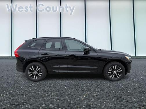 2025 Volvo XC60 B5 AWD Core