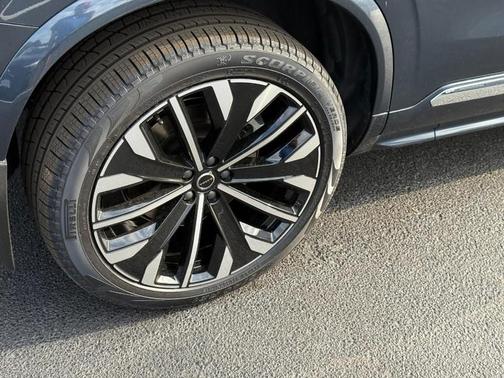 2026 Volvo XC90 Plug-In Hybrid T8 Plus 7-Seater