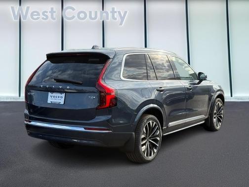 2026 Volvo XC90 Plug-In Hybrid T8 Plus 7-Seater