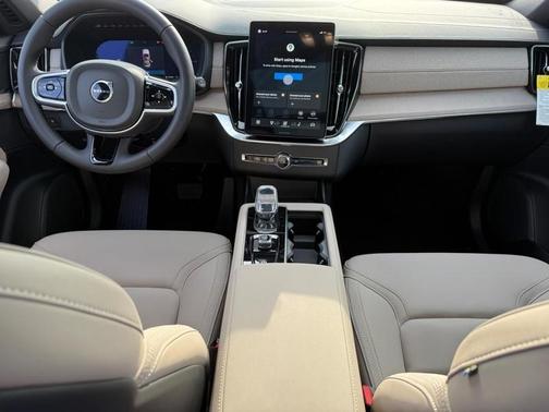 2026 Volvo XC90 Plug-In Hybrid T8 Plus 7-Seater