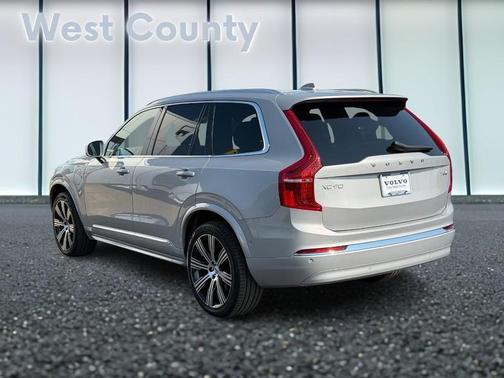 2025 Volvo XC90 Plug-In Hybrid T8 Ultra 6-Seater