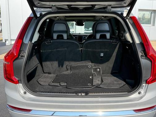 2025 Volvo XC90 Plug-In Hybrid T8 Ultra 6-Seater