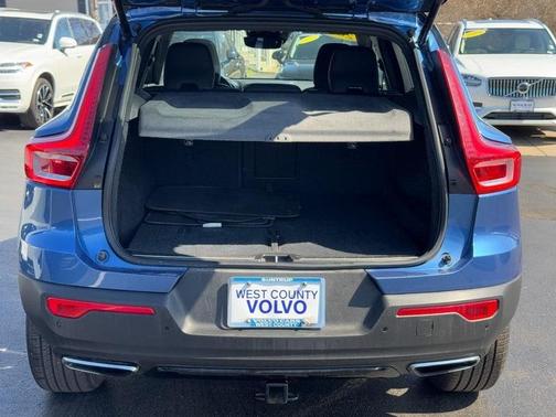 2020 Volvo XC40 T5 R-Design