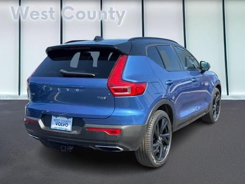 2020 Volvo XC40 T5 R-Design