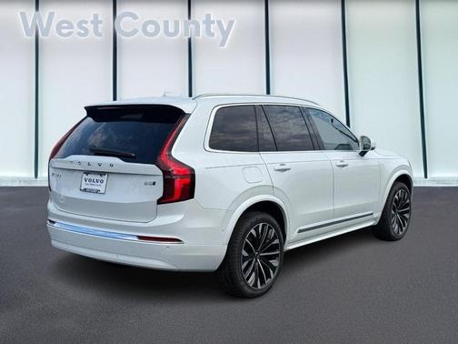 2026 Volvo XC90 B5 Plus 7-Seater