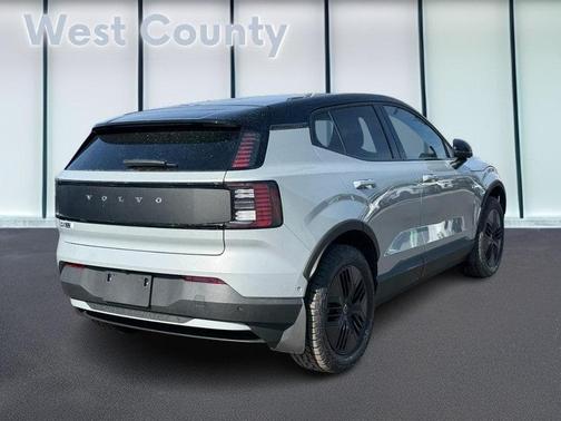 2026 Volvo EX30 Twin Motor AWD Cross Country Ultra