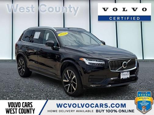 2022 Volvo XC90 T6 Momentum 7 Passenger