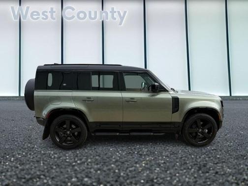 2024 Land Rover Defender P400 X-Dynamic SE
