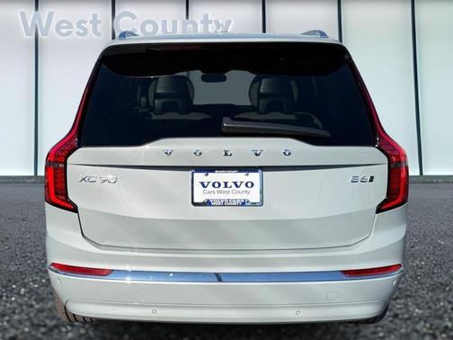 2025 Volvo XC90 B6 Plus 7-Seater