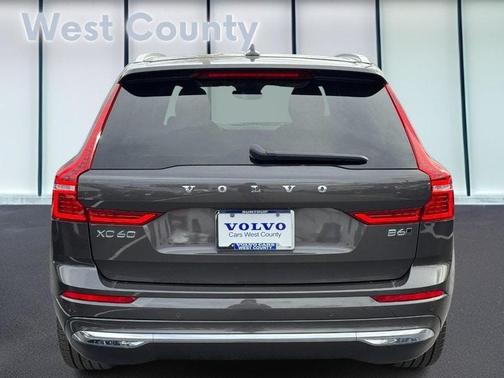 2023 Volvo XC60 B6 Ultimate Bright Theme