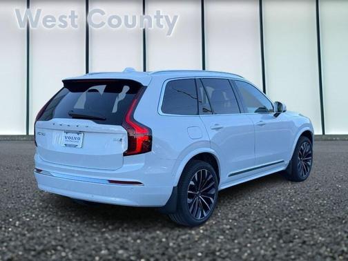2026 Volvo XC90 B6 Plus 6-Seater
