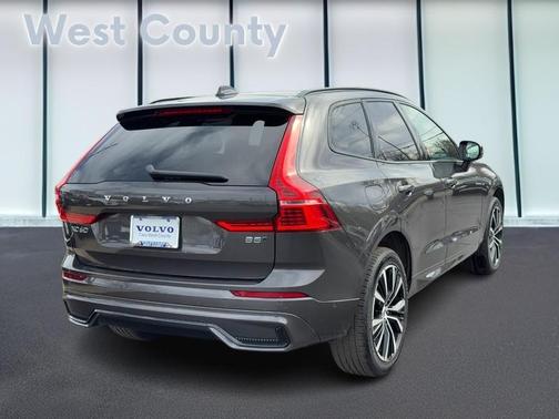 2025 Volvo XC60 B5 Plus