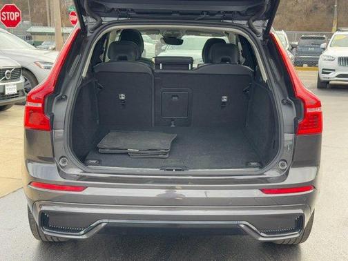 2025 Volvo XC60 B5 Plus