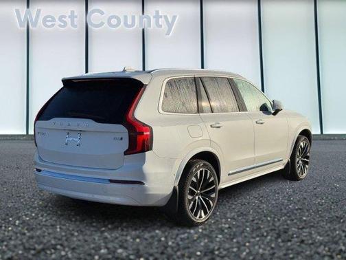 2026 Volvo XC90 B6 Plus 6-Seater